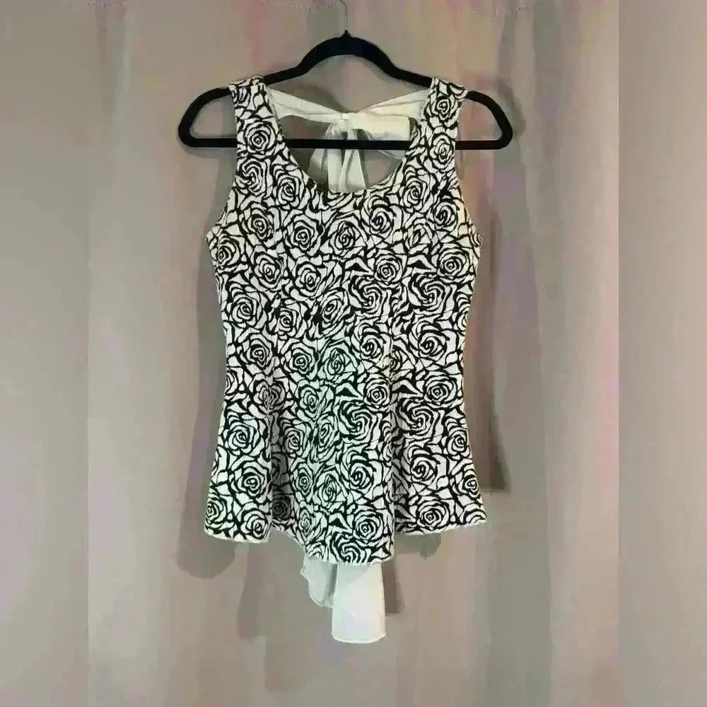 Women’s Black&White Free Kisses Blouse